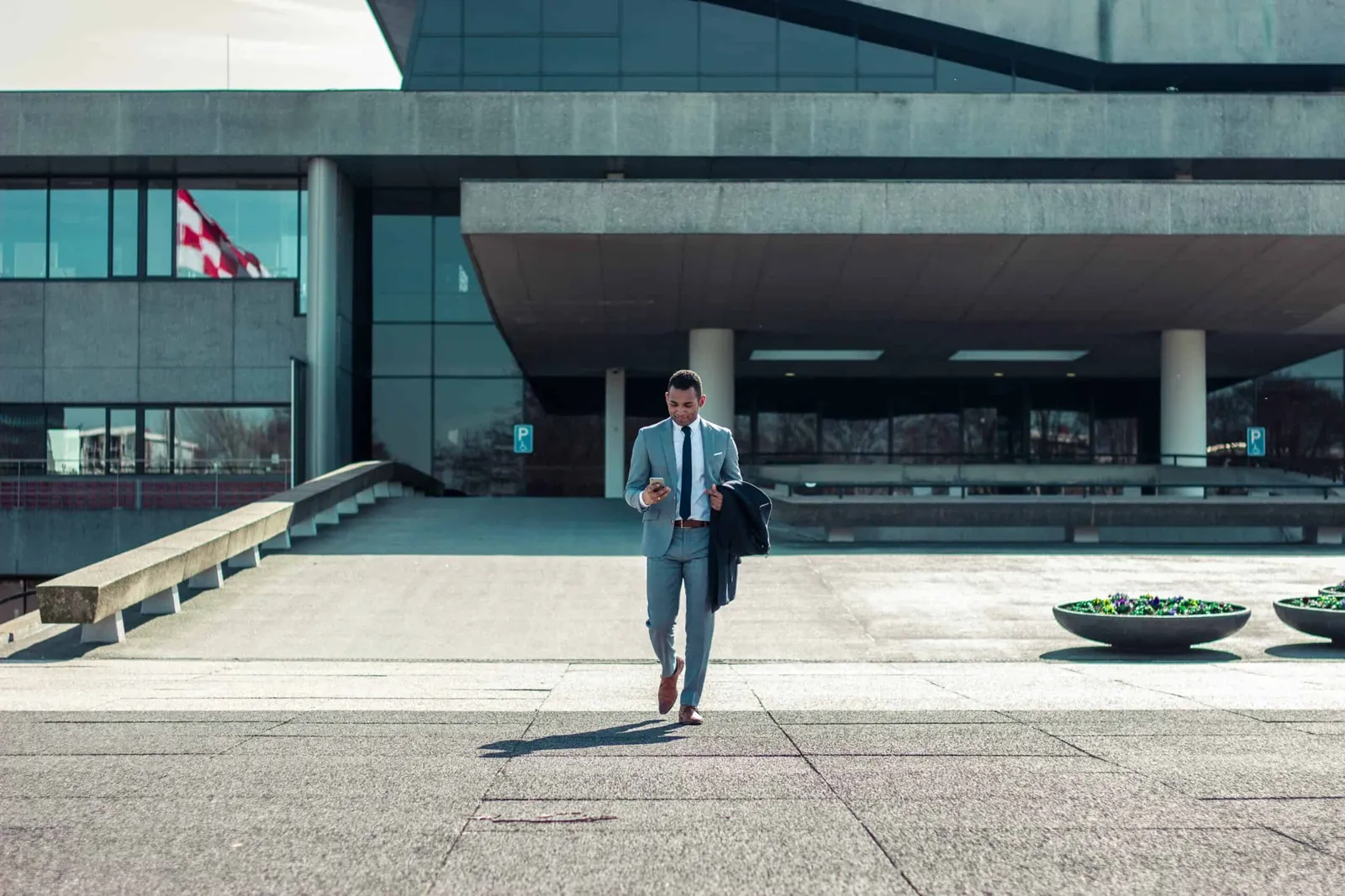 How to Write a Mission Statement That Empowers Your Employees